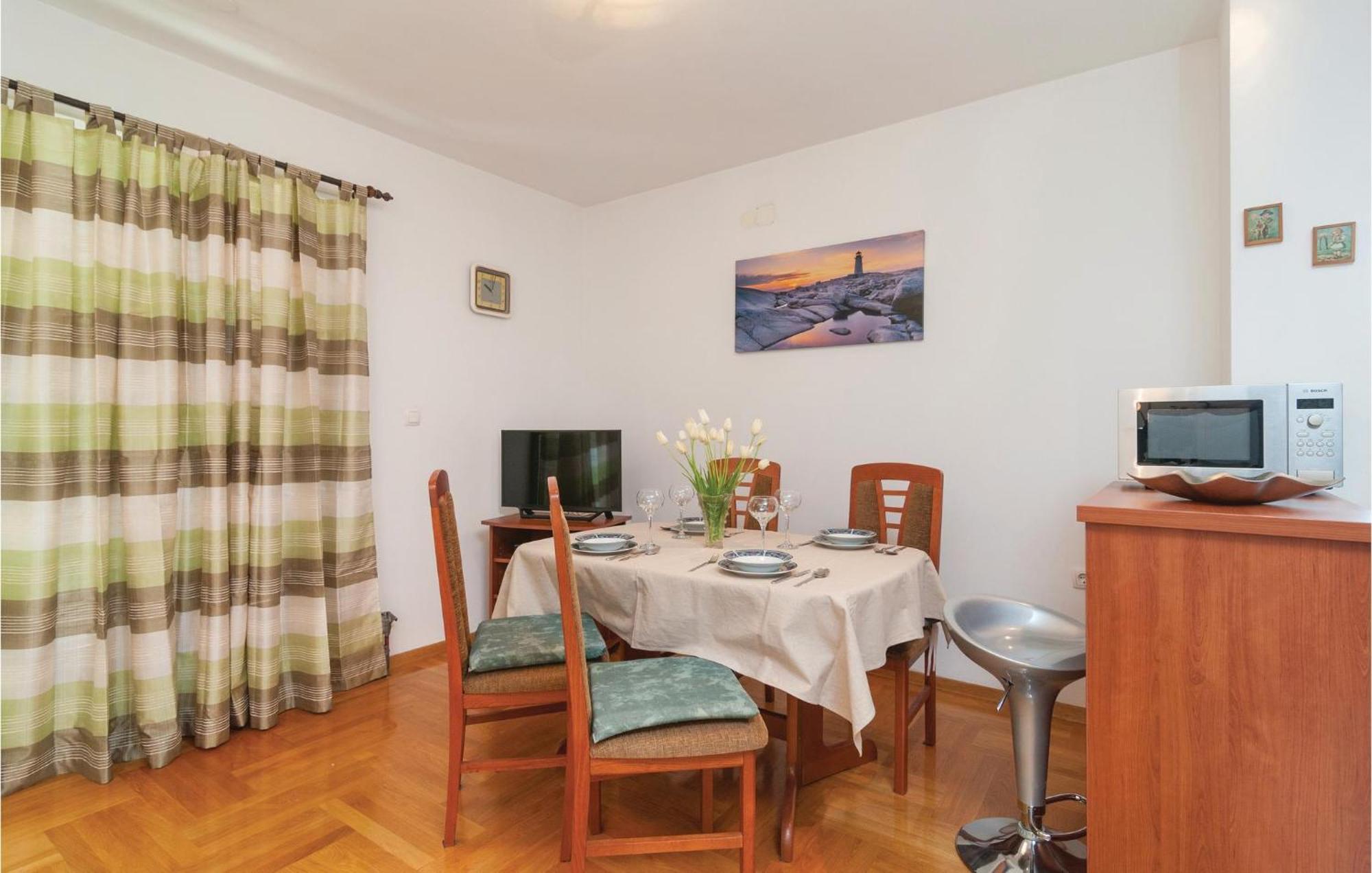 Lovely In With Wifi Apartament Split